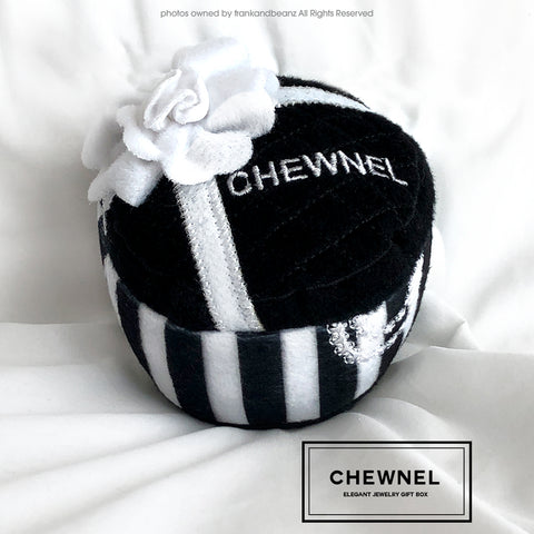 Chewnel Jewelry Gift Box Dog Toy